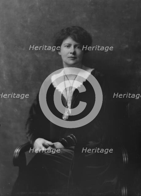 Mrs. H.W. Sage, portrait photograph, 1918 Jan. 12. Creator: Arnold Genthe.