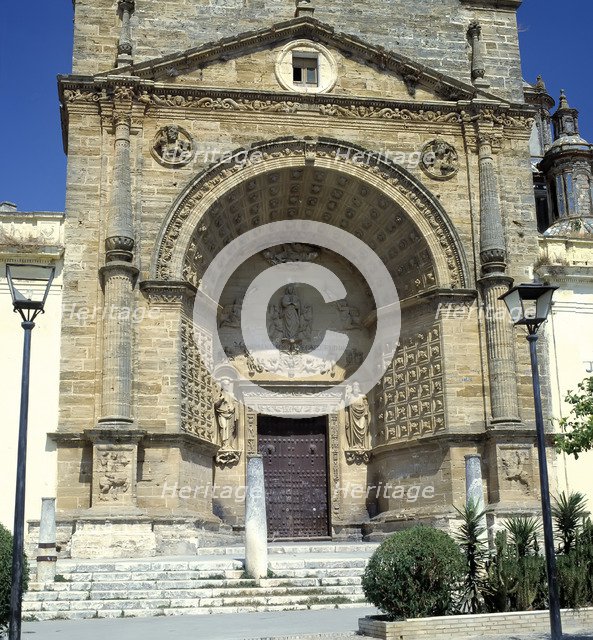 Detail of the door of the Church of Santa Maria de la Asunción in Utrera (Sevilla).