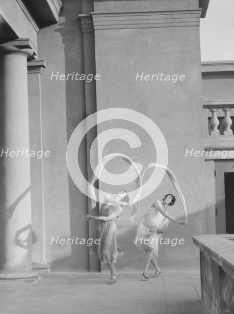 University of California at Berkeley dancers, 1927 Creator: Arnold Genthe.