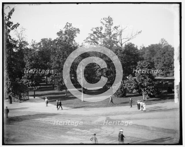 Central Ave., Belle Isle Park, Detroit, between 1890 and 1901. Creator: Unknown.