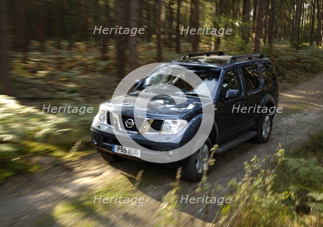 2005 Nissan Pathfinder 2.5 Tspec dci Artist: Unknown.