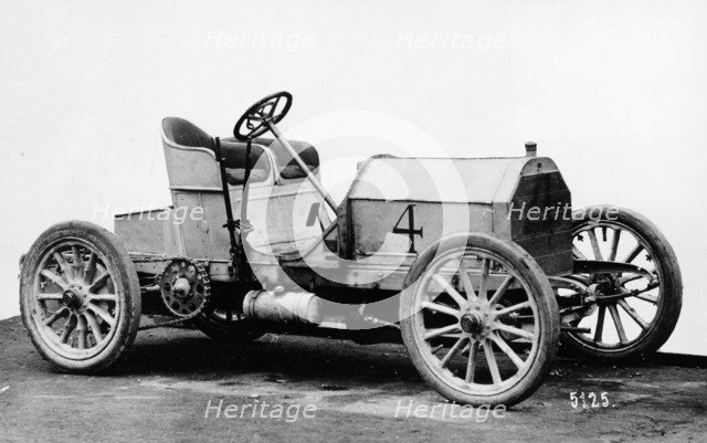 Mercedes 60 hp racing car, 1903. Artist: Unknown