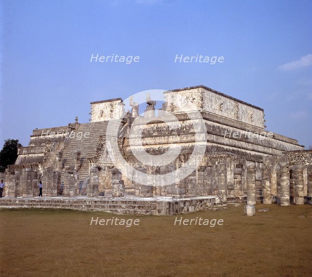  Temple of the Warriors in Chichen Itza.