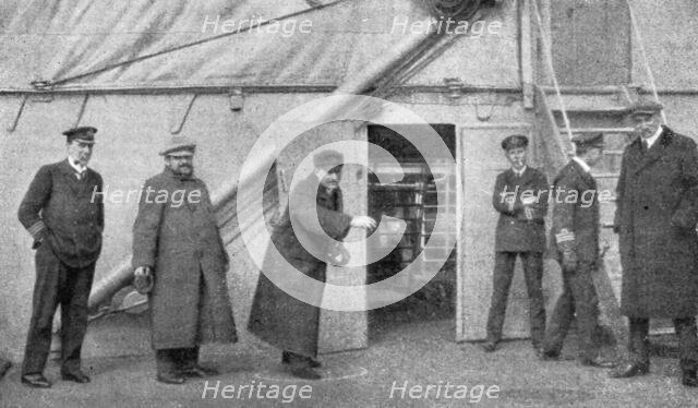 'France et Russie; Dans la mer du Nord. MM. Viviani et Albert Thomas, a bord du "Roxburgh"..., c1916 Creator: Unknown.