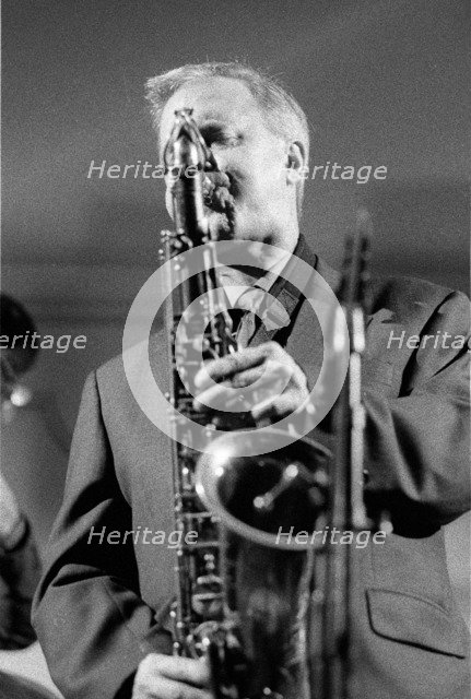 Scott Hamilton , Masonic Halls Tunbridge Wells, December 2000.   Artist: Brian O'Connor.