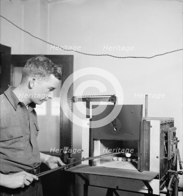 Bureau of Mines, Dept. of Int., between 1910 and 1920. Creator: Harris & Ewing.