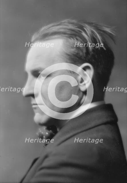 Goldbeck, Walter, portrait photograph, 1915 Mar. 22. Creator: Arnold Genthe.