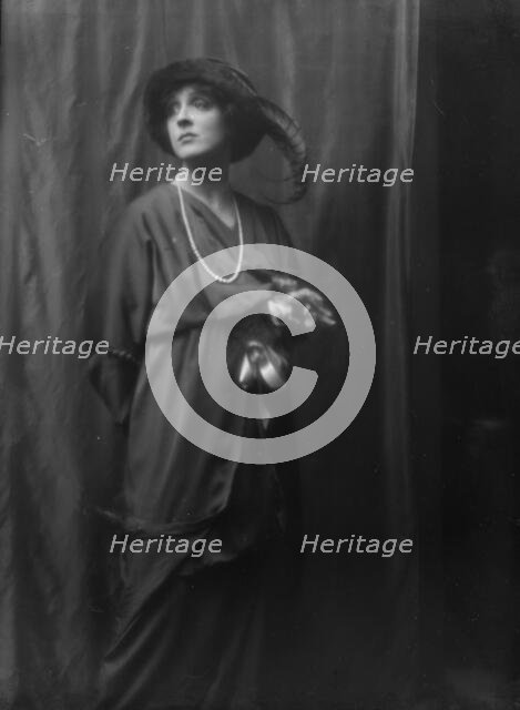 Cowl, Jane, Miss, portrait photograph, between 1912 and 1914. Creator: Arnold Genthe.