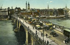 London Bridge, c1910. Creator: Unknown.