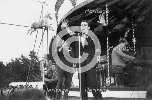 George Melly with Mick Mulligan Band, Beaulieu Jazz Festival, Hampshire, 1960. Creator: Brian Foskett.