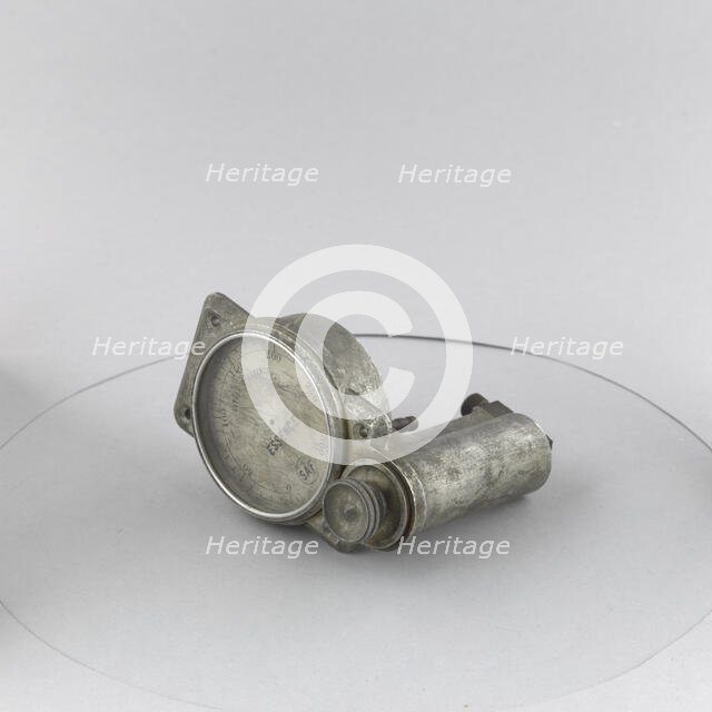 Indicator, Fuel Quantity, Hydrostatic. Creator: S.A.F..