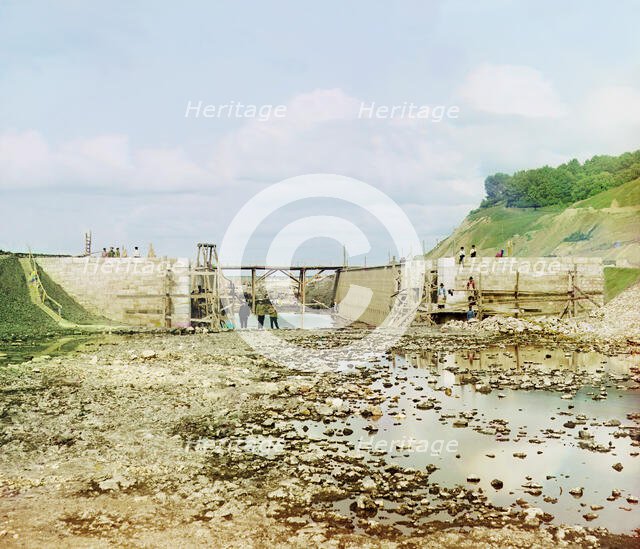 Soon-to-be-finished portion of the lock, Kuzminskoe, 1912. Creator: Sergey Mikhaylovich Prokudin-Gorsky.