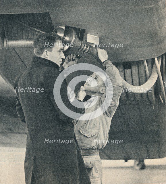 Method of refuelling aircraft devised by Sir Alan Cobham, c1936 (c1937). Artist: Unknown.