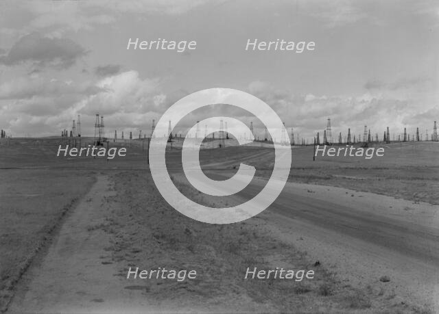 Oil fields, Kern County, California, 1938. Creator: Dorothea Lange.