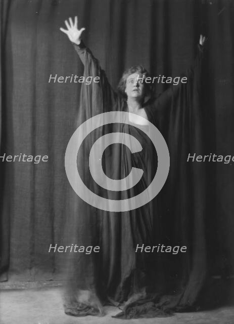 Lawton, Mary, Miss, portrait photograph, 1915. Creator: Arnold Genthe.