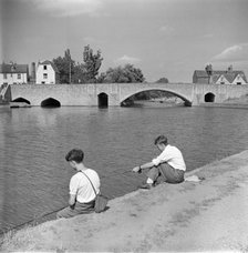 Abingdon Bridge, Oxfordshire. 1945-1980. Artist: Eric de Maré