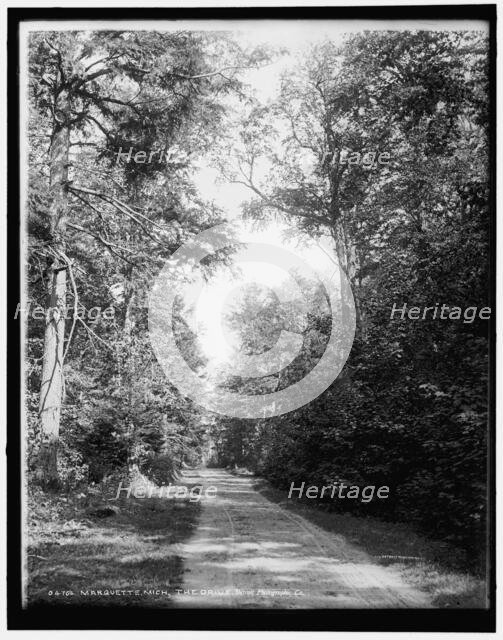 Marquette, Mich., the drive, between 1880 and 1899. Creator: Unknown.