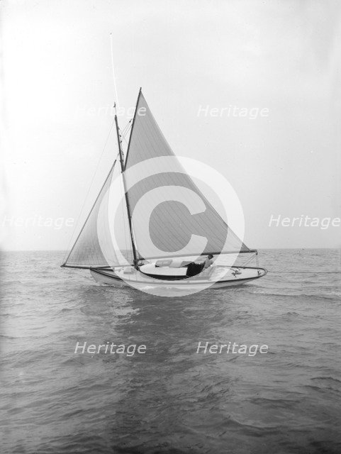 The gaff rigged yacht 'Nautilus', 1912. Creator: Kirk & Sons of Cowes.