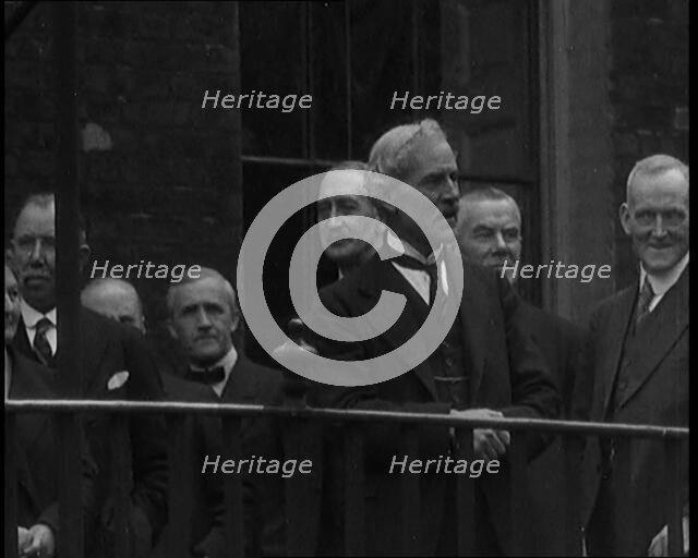 Ramsay MacDonald's Labour Government Gathering on a Balcony, 1929. Creator: British Pathe Ltd.