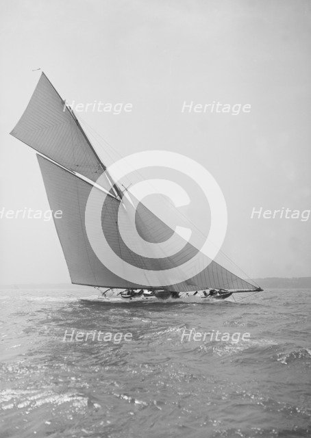 The beautiful 52 ft cutter 'Sonya' sailing close-hauled, 1913. Creator: Kirk & Sons of Cowes.