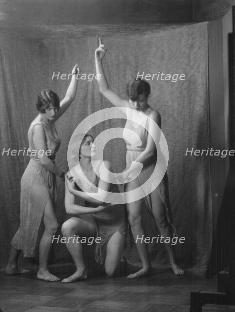 Elizabeth Duncan dancers and children, between 1916 and 1941. Creator: Arnold Genthe.