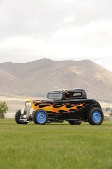 Ford Coupe Custom 1934. Artist: Simon Clay.