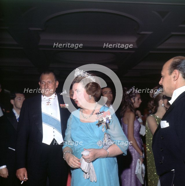 Receiving Juan de Borbon y Orleans (1913-1993) and Maria de las Mercedes de Borbon y Battenberg (…
