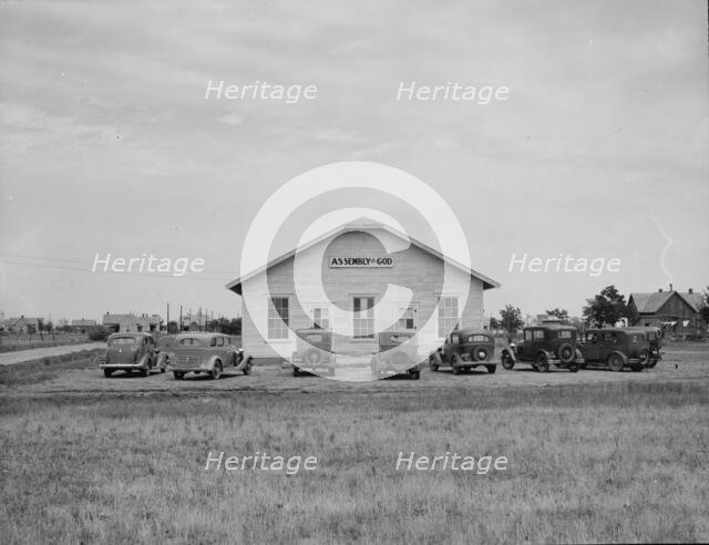Sunday morning, Guanah, Texas, 1937. Creator: Dorothea Lange.