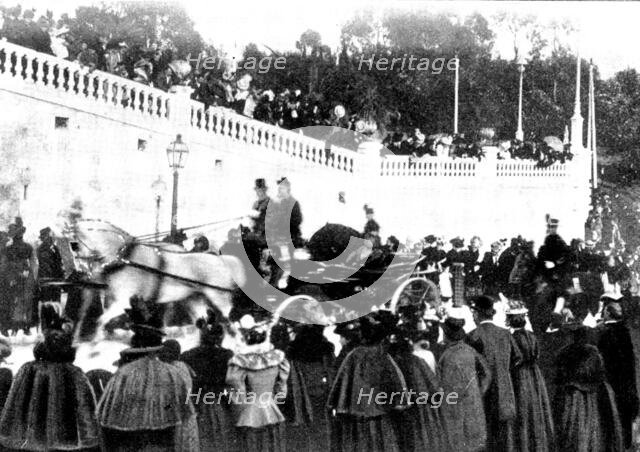 The Queen's Visit to the Riviera: arrival of the Royal Carriage...Cimiez, 1898.  Creator: Unknown.