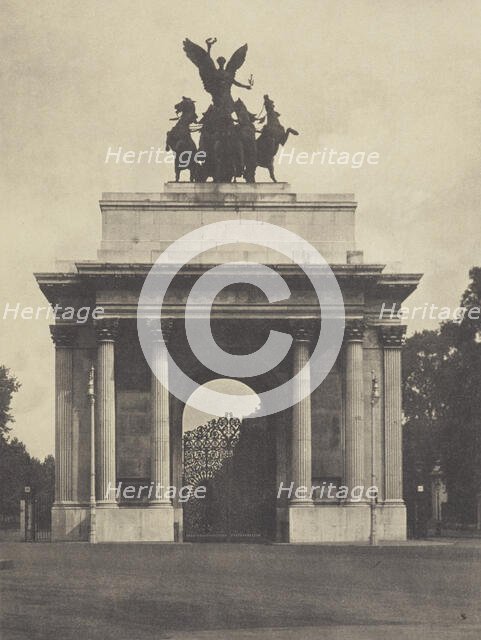 Constitution hill. From the album: Photograph album - London, 1920s. Creator: Harry Moult.