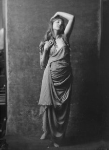 Delarer, Llellwyn, Miss, portrait photograph, 1917. Creator: Arnold Genthe.