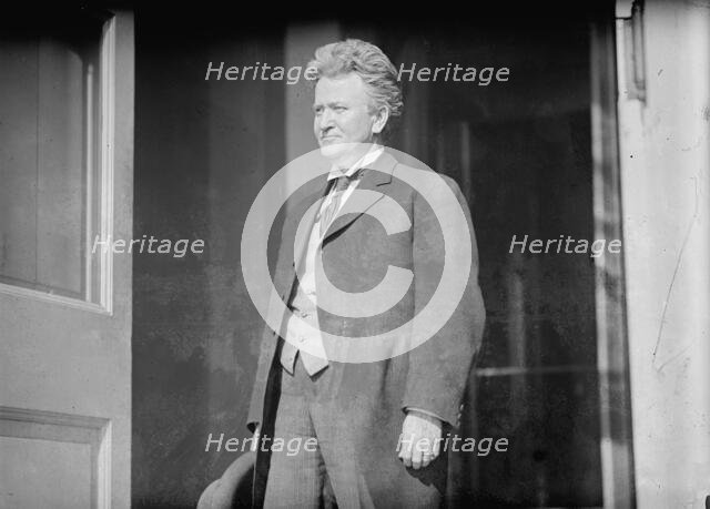 Robert M. Lafollette [sic], Rep. from Wisconsin, 1911. Creator: Harris & Ewing.