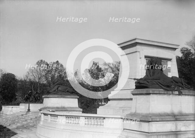 Grant Memorial at Capitol - Lions Around Pedestal For Grant Statue, 1917. Creator: Harris & Ewing.