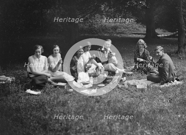 Enjoying a picnic at the Middlesex County AC Hill Climb, c1930. Artist: Bill Brunell.