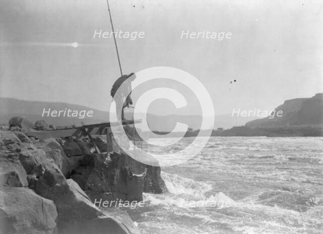 Wishham (i.e., Wishram) fishing platform, c1910. Creator: Edward Sheriff Curtis.