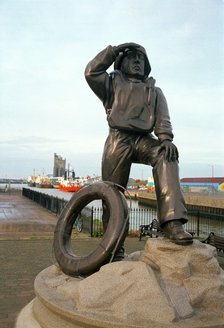 RNLI statue, Lowestoft, Suffolk, 2000. Artist: P Williams
