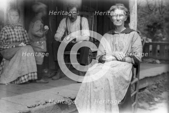 David and Ellen Webb, Burnsville, Yancey County, North Carolina, USA, 1916-1918. Artist: Cecil Sharp