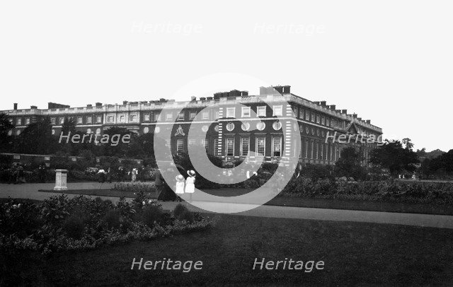 The Palace, Hampton Court, 20th Century. Artist: Unknown