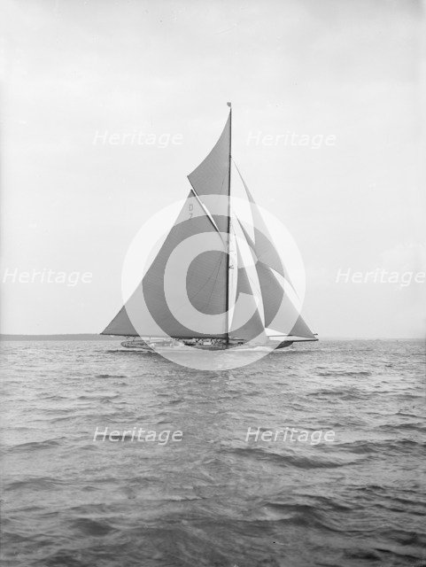 The 15 Metre 'Istria' sailing close-hauled, 1913. Creator: Kirk & Sons of Cowes.