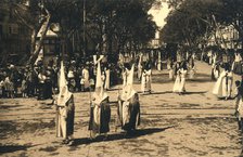 Procession of Easter in Malaga, postcard from the 1930s.