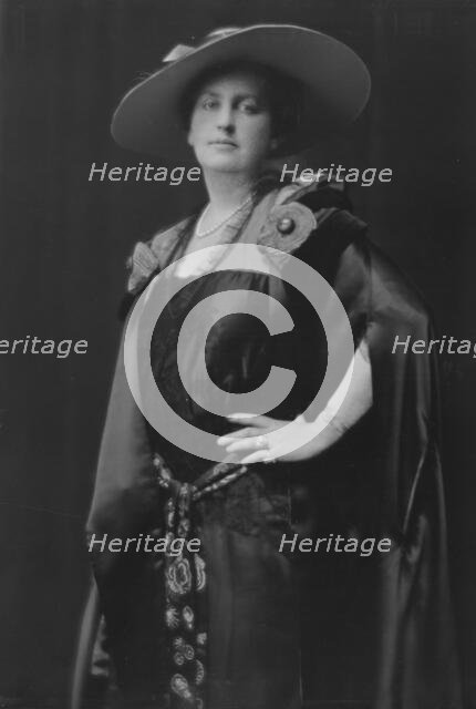 Goldman, Henry, Mrs., portrait photograph, 1917 May 19. Creator: Arnold Genthe.