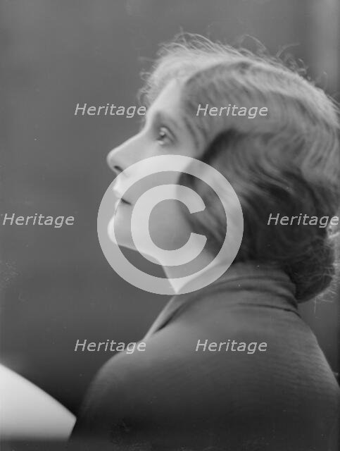 Ballin, Hugo, Mrs., portrait photograph, 1917 or 1918. Creator: Arnold Genthe.