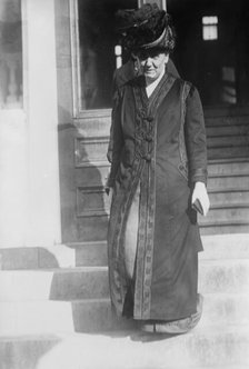 Jane Addams leaves Mercy Hospital, 1912. Creator: Bain News Service.