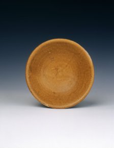 Shallow lead glazed dish, Late Tang dynasty, China, 9th century. Artist: Unknown