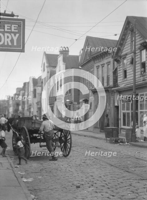 [View looking south on King Street, Charleston, South Carolina, between 1920 and 1926. Creator: Arnold Genthe.