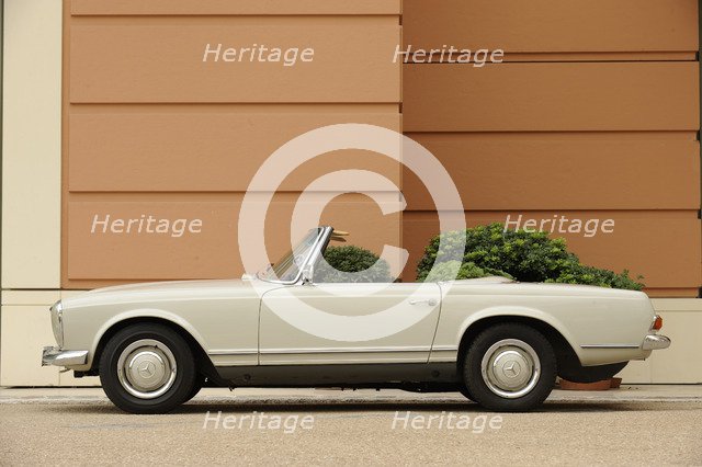 Mercedes Benz 230SL 1963. Artist: Simon Clay.