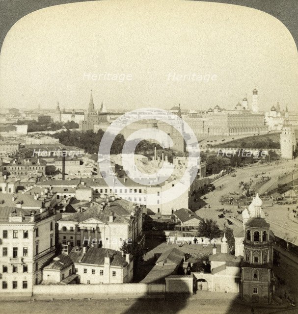 Kremlin Wall, Moscow, Russia.Artist: Underwood & Underwood