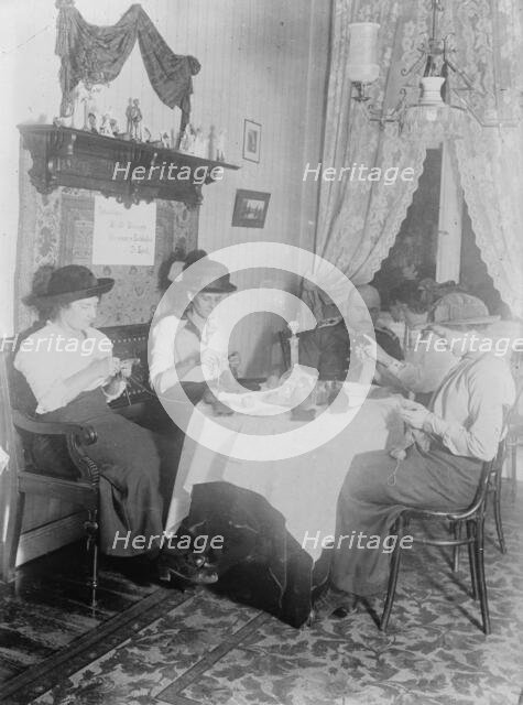 Berlin, knitting for soldiers in Doctor's anteroom, between 1914 and c1915. Creator: Bain News Service.