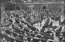 'Le general Pershing au parlement American; devant le Senat et la Chambre des..., 1919. Creator: Underwood & Underwood.