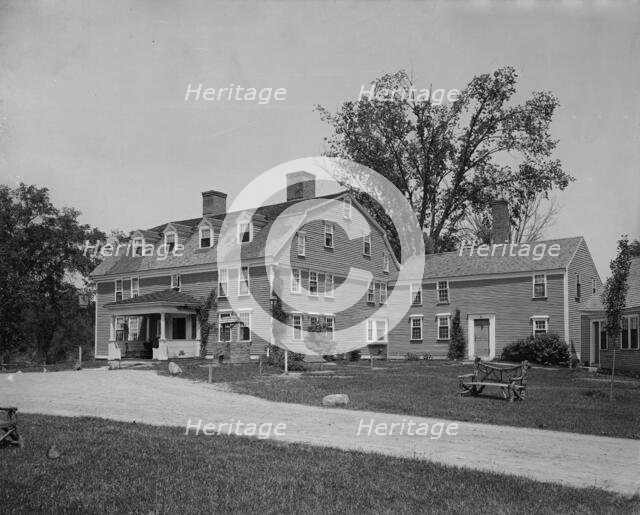 Wayside Inn, Sudbury, Mass., between 1890 and 1905. Creator: Unknown.